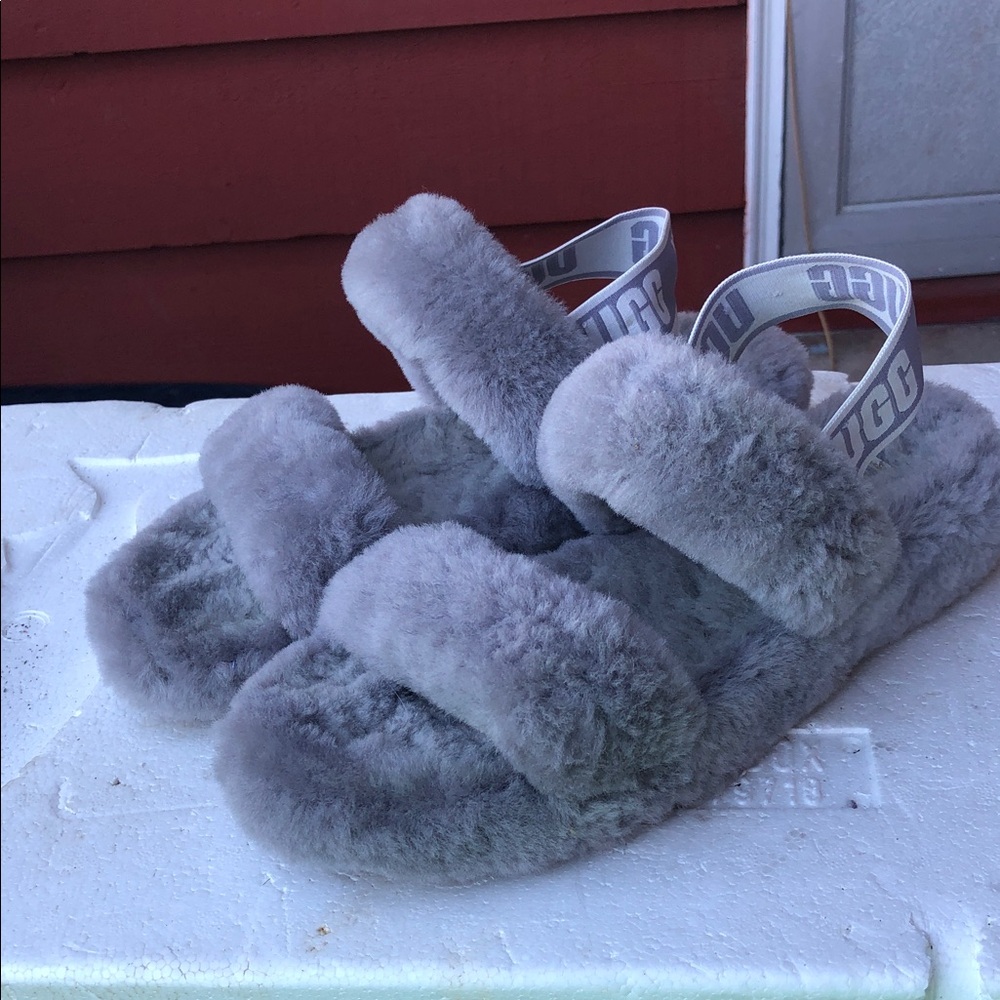UGG Australia Oh Yeah Women's Gray  Fur Faux Ankle Strap Slipper, Size 9